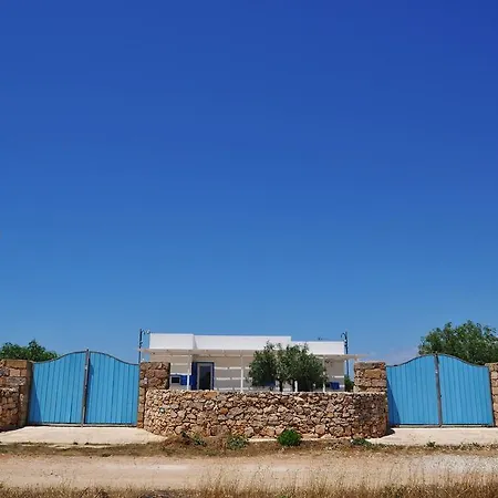 Wild Punta Pizzo Holiday home *
